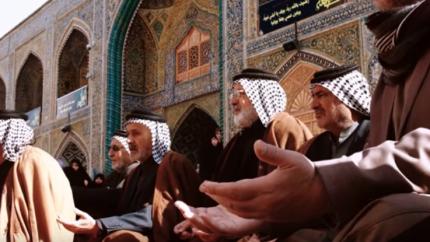 حكماء البلدة في ضيافة الأمير .. برنامج جلب كبار السن لزيارة الامام علي عليه السلام .. 