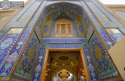 بالصور .. أبواب الصحن الحيدري الشريف : باب الفرج – علي حبه جنة          قسيم النار والجنة