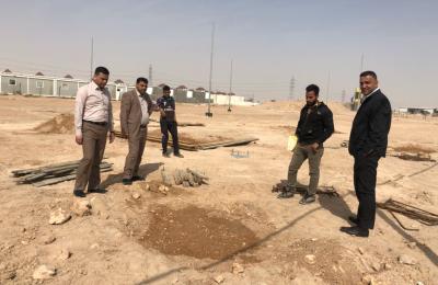 الكوادر الهندسية في إعلام العتبة العلوية المقدسة تباشر بأعمال تنصيب برج خدمات الانترنت لمجمع قنبر السكني للمنتسبين