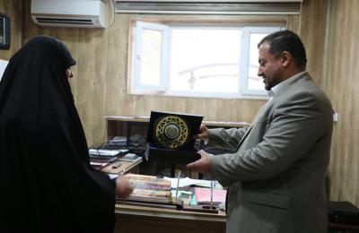 شُعبة العلاقات العامة النسوية في العتبة العلوية تكرم رئيس فرع التشريح في جامعة جابر بن حيان الطبية