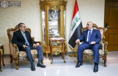 وفد رسمي من العتبة العلوية المقدسة يبحث مع وزارة النقل سبل التعاون في خدمة الزائرين 