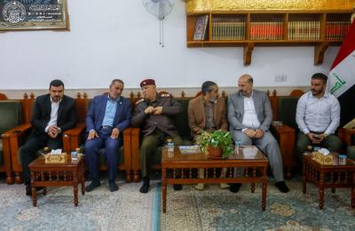 قائد عمليات بغداد يتشرف بزيارة مرقد أمير المؤمنين (عليه السلام) ويثني على جهود إدارة العتبة في خدمة الزائرين