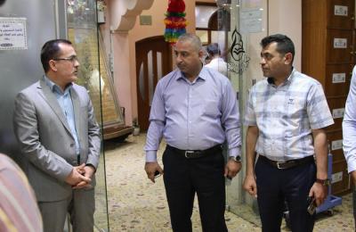 وفد أساتذة وطلبة جامعة بابل يزور مكتبة الروضة الحيدرية ويطلع على أهم المصادر الموجودة فيها