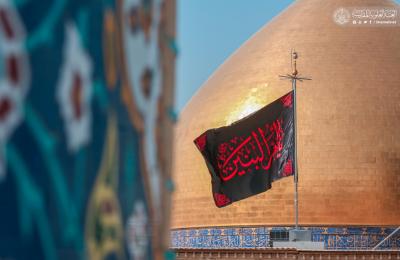 أجواء الحزن تعمّ الحرم العلوي بعد رفع راية العزاء تخليدا لذكرى وفاة السيدة أم البنين (عليها السلام)-صور-