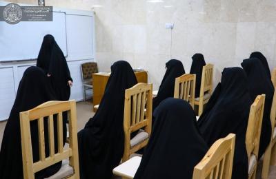  دار القرآن الكريم النسوية في العتبة العلوية تعلن البدء بمشروع تصحيح سورة الفاتحة في زيارة الأربعين