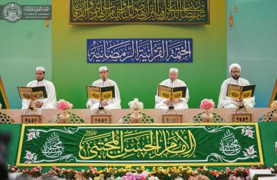 مشاركة واسعة وتفاعل كبير خلال الختمة القرآنية المباركة في رحاب  مرقد أمير المؤمنين (عليه السلام) 