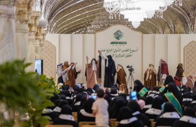 أسبوع الغدير الدولي الرابع عشر : مسرحية نسوية تُحيي الغدير بأسلوب درامي مؤثّر 