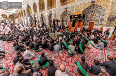 منتسبو وزائرو مرقد أمير المؤمنين يحيون الذكرى السنوية لشهادة الامام الجواد (عليه السلام)