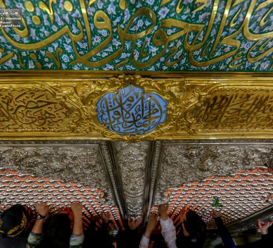 اجواء الحزن والاسى عن ضريح الامامين العسكريين (عليهما  السلام) هذه الليلة