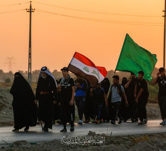 جحافل المسيرة الحسينية في محافظة الديوانية تواصل زحفها نحو كربلاء الإباء