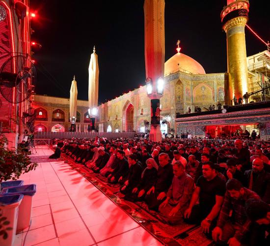 صلاة الفجر واجواء الحزن في العتبة العلوية المقدسة ليلة جرح المولى أمير المؤمنين (عليه السلام) ليلة التاسع عشر من شهر رمضان