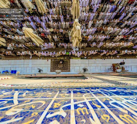 تقرير مصور : الامين العام للعتبة العلوية السيد نزار حبل المتين يقيم صلاة عيد الفطر المبارك  في العتبة العلوية المقدسة 