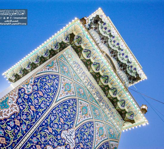 تقرير مصور : ساعة الصحن الشريف من الساعات الفريدة من نوعها والمتميزة بضخامتها