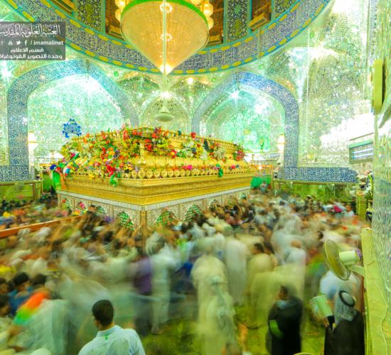 تقرير مصور : الاجواء الروحانية في ليلة عيد الغدير الاغر في العتبة العلوية المقدسة