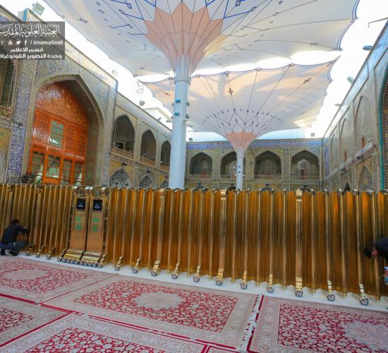 تقرير مصور : تنصيب القاطع الجديد من جهة باب القبلة وباب الطوسي في العتبة العلوية المقدسة