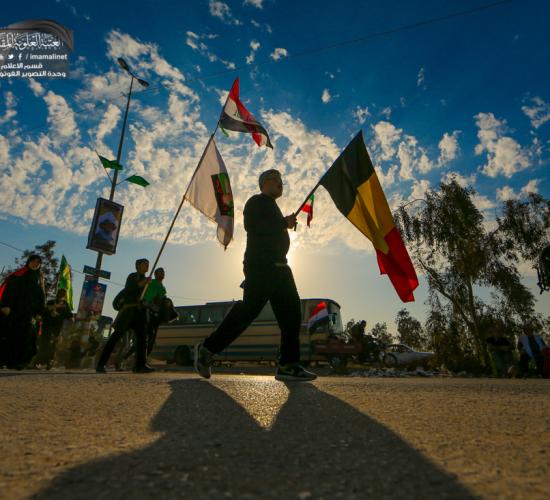 تقرير مصور : ملايين الزائرين يواصلون الزحف الى قبلة الاحرار لأداء مراسيم زيارة الار بعين 