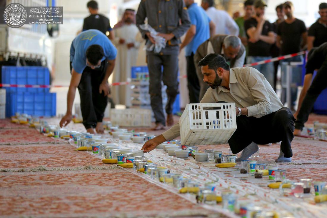  مع إطلالة شهر رمضان المبارك .. العتبة العلوية المقدسة تباشر بتوزيع 10 آلاف وجبة إفطار ضمن برنامج ضيافة أسبوعي لزائري مرقد أمير المؤمنين (عليه السلام) | 