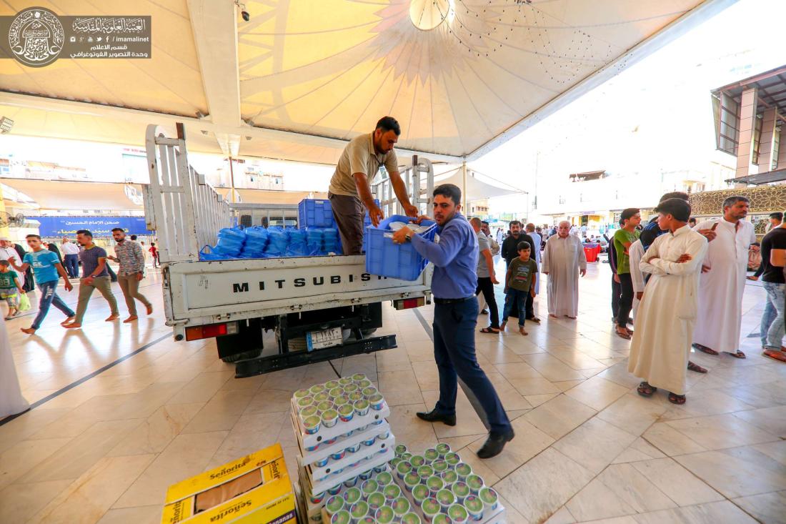  مع إطلالة شهر رمضان المبارك .. العتبة العلوية المقدسة تباشر بتوزيع 10 آلاف وجبة إفطار ضمن برنامج ضيافة أسبوعي لزائري مرقد أمير المؤمنين (عليه السلام) | 