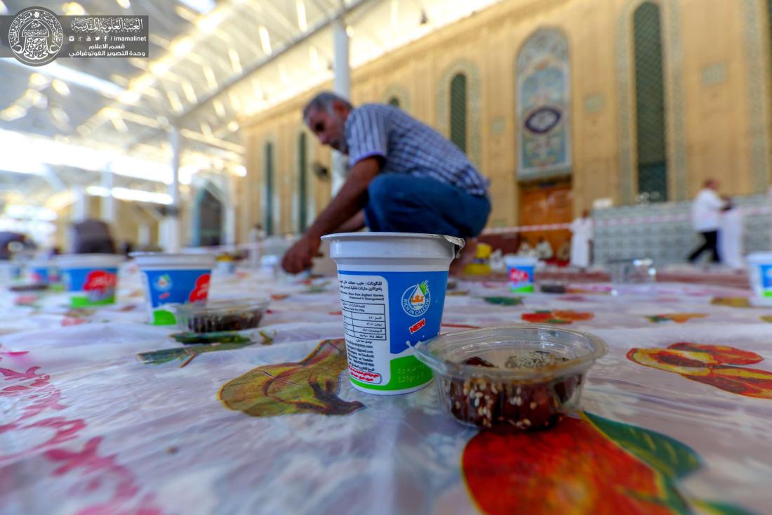  مع إطلالة شهر رمضان المبارك .. العتبة العلوية المقدسة تباشر بتوزيع 10 آلاف وجبة إفطار ضمن برنامج ضيافة أسبوعي لزائري مرقد أمير المؤمنين (عليه السلام) | 