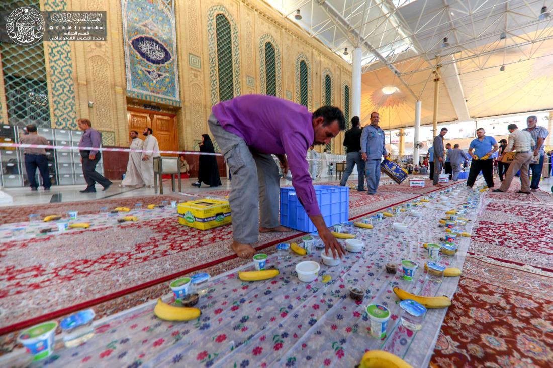  مع إطلالة شهر رمضان المبارك .. العتبة العلوية المقدسة تباشر بتوزيع 10 آلاف وجبة إفطار ضمن برنامج ضيافة أسبوعي لزائري مرقد أمير المؤمنين (عليه السلام) | 