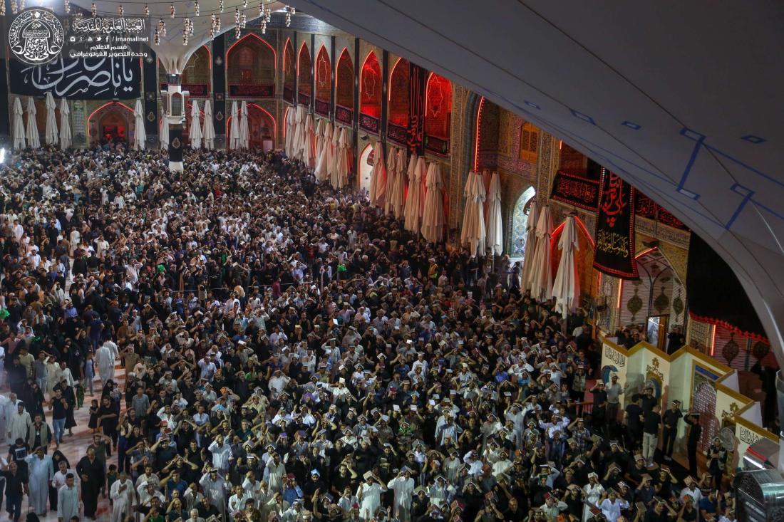 وسط أجواء مفجعة .. المؤمنون يحيون ليلة القدر الثانية من جوار مرقد أمير المؤمنين (عليه السلام)   | 