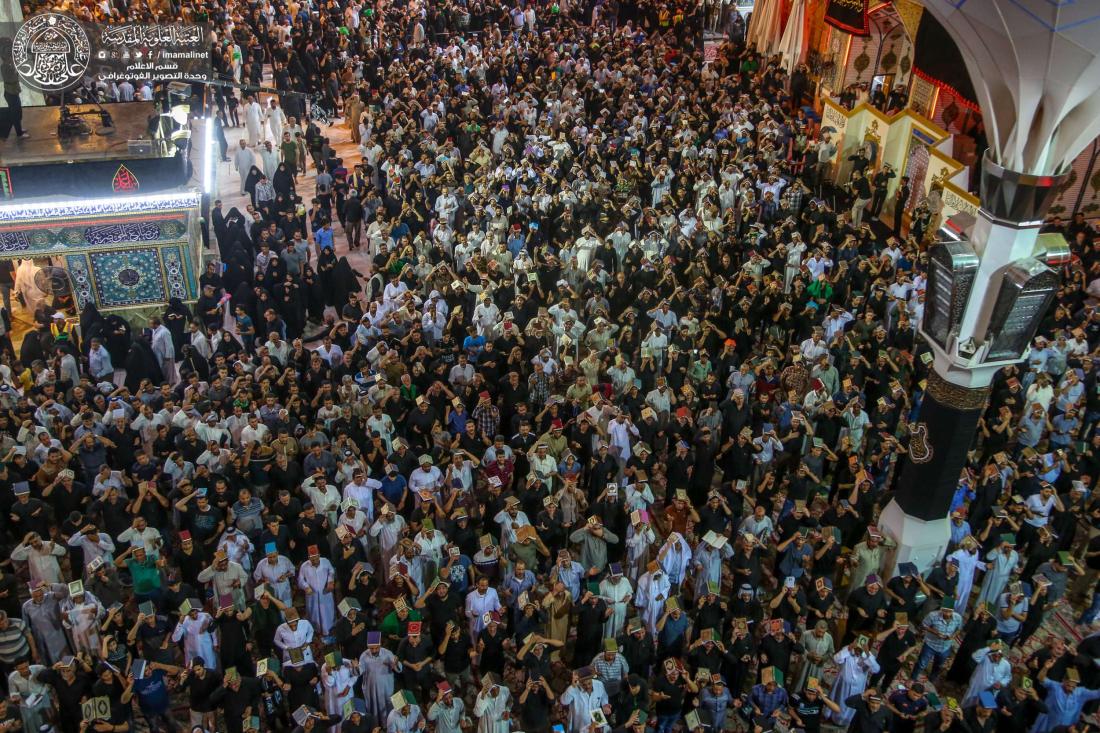 وسط أجواء مفجعة .. المؤمنون يحيون ليلة القدر الثانية من جوار مرقد أمير المؤمنين (عليه السلام)   | 