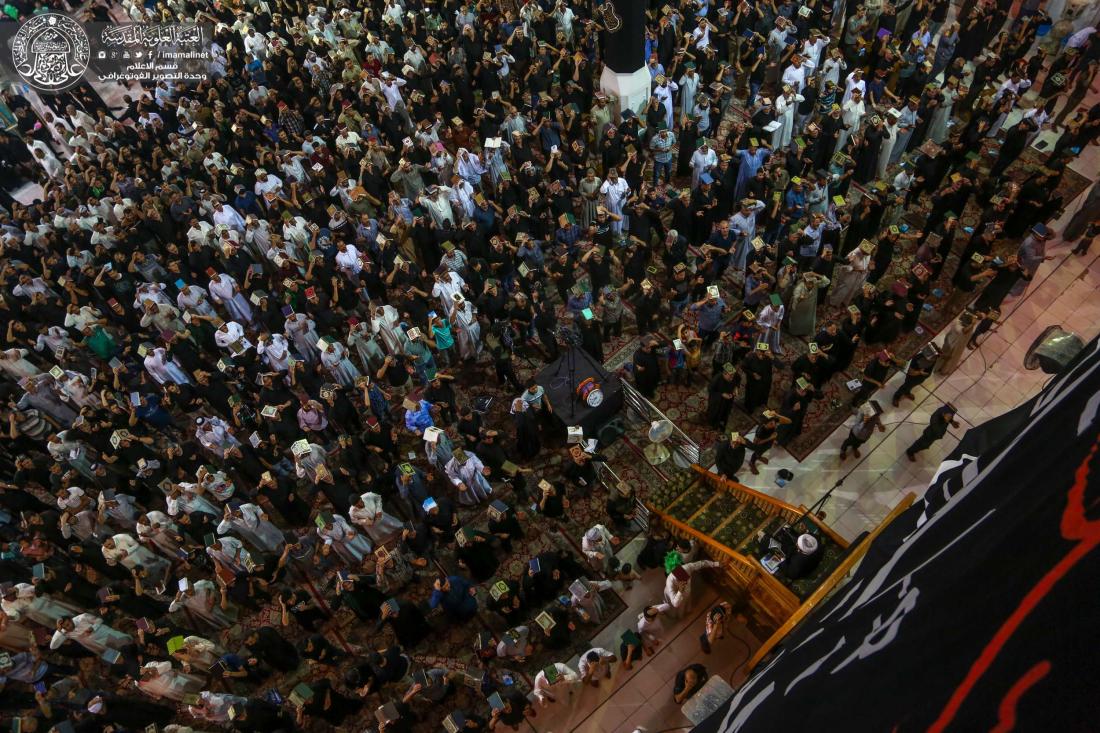 وسط أجواء مفجعة .. المؤمنون يحيون ليلة القدر الثانية من جوار مرقد أمير المؤمنين (عليه السلام)   | 