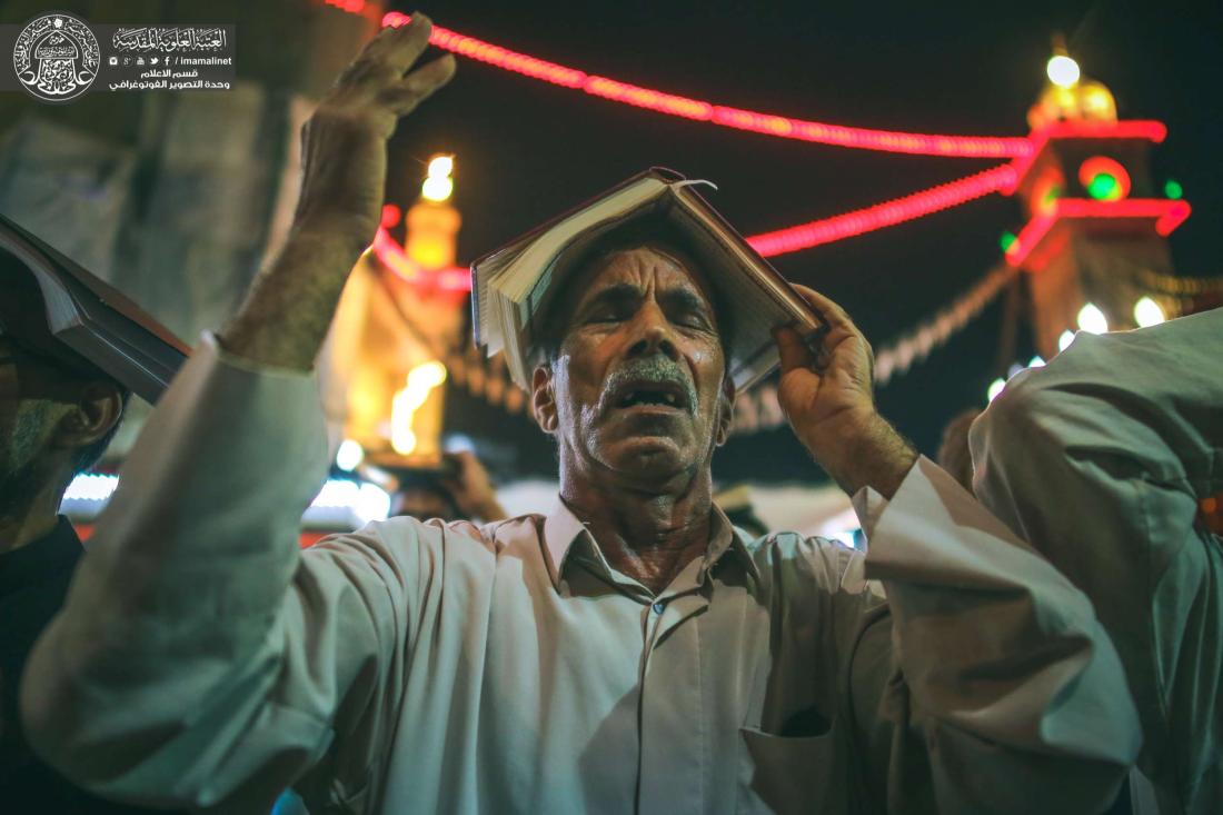 إنها الأيام المباركة التي فيها ليلة هي خير من ألف شهر. اجواء رفع المصاحف في الصحن الحيدري الشريف | 