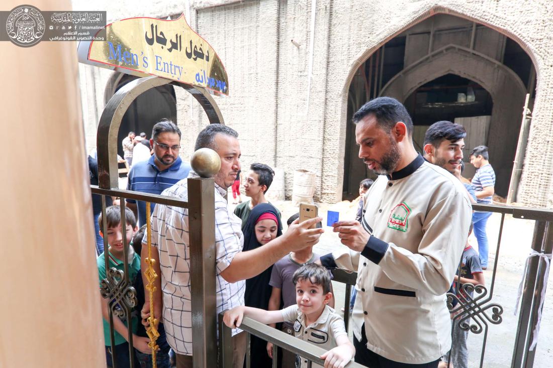 كوادر مضيف العتبة العلوية المقدسة يواصلون الليل بالنهار لتقديم أفضل الخدمات لزائري مرقد أمير المؤمنين (عليه السلام) | 
