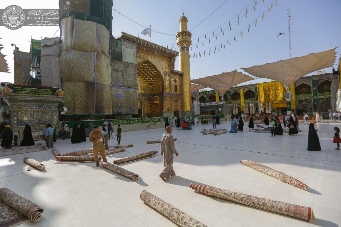 فرش الصحن العلوي المطهر بـ2000 سجادة من النوع الكاشاني استعداداً لمهرجان الغدير السنوي السابع | 