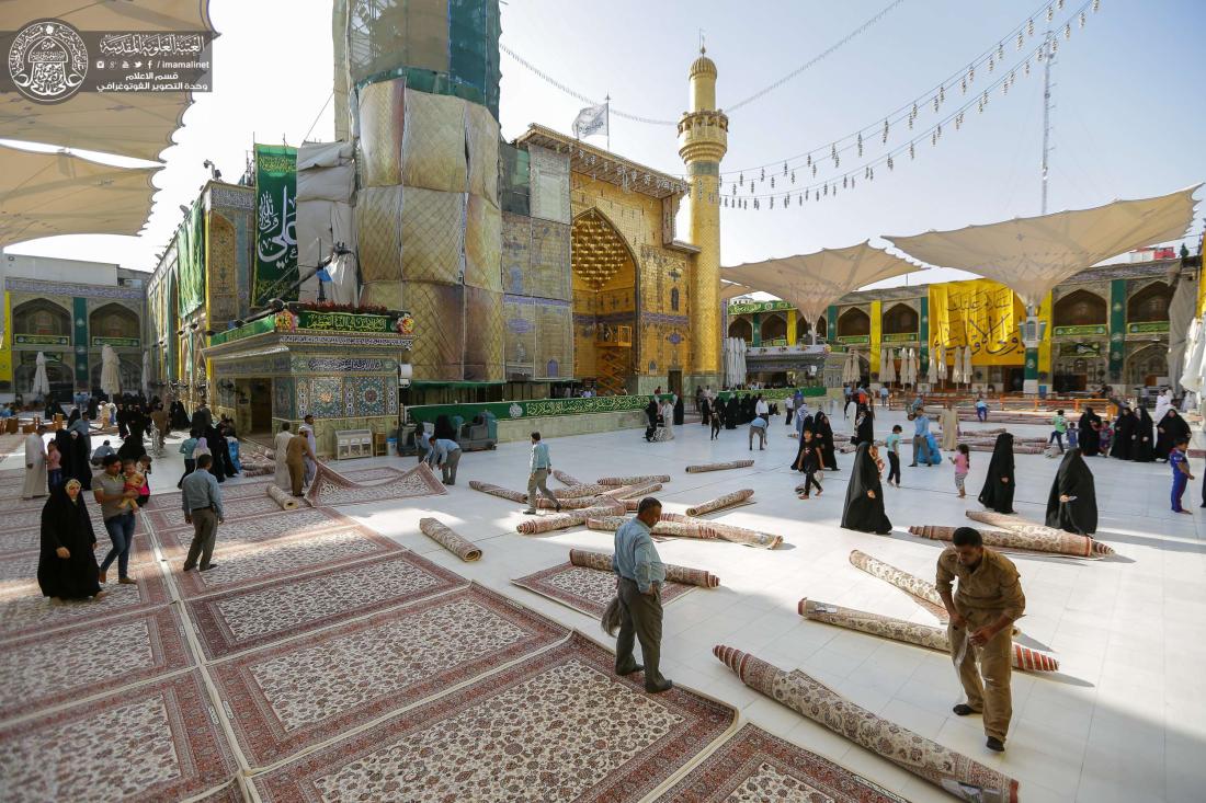 فرش الصحن العلوي المطهر بـ2000 سجادة من النوع الكاشاني استعداداً لمهرجان الغدير السنوي السابع | 