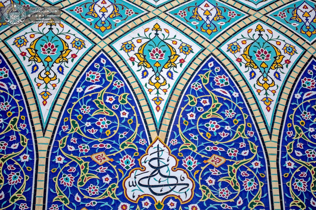 ساعة المأذنة في مرقد أمير المؤمنين ( عليه السلام ) من أحد المعالم التأريخية والأثرية  | 