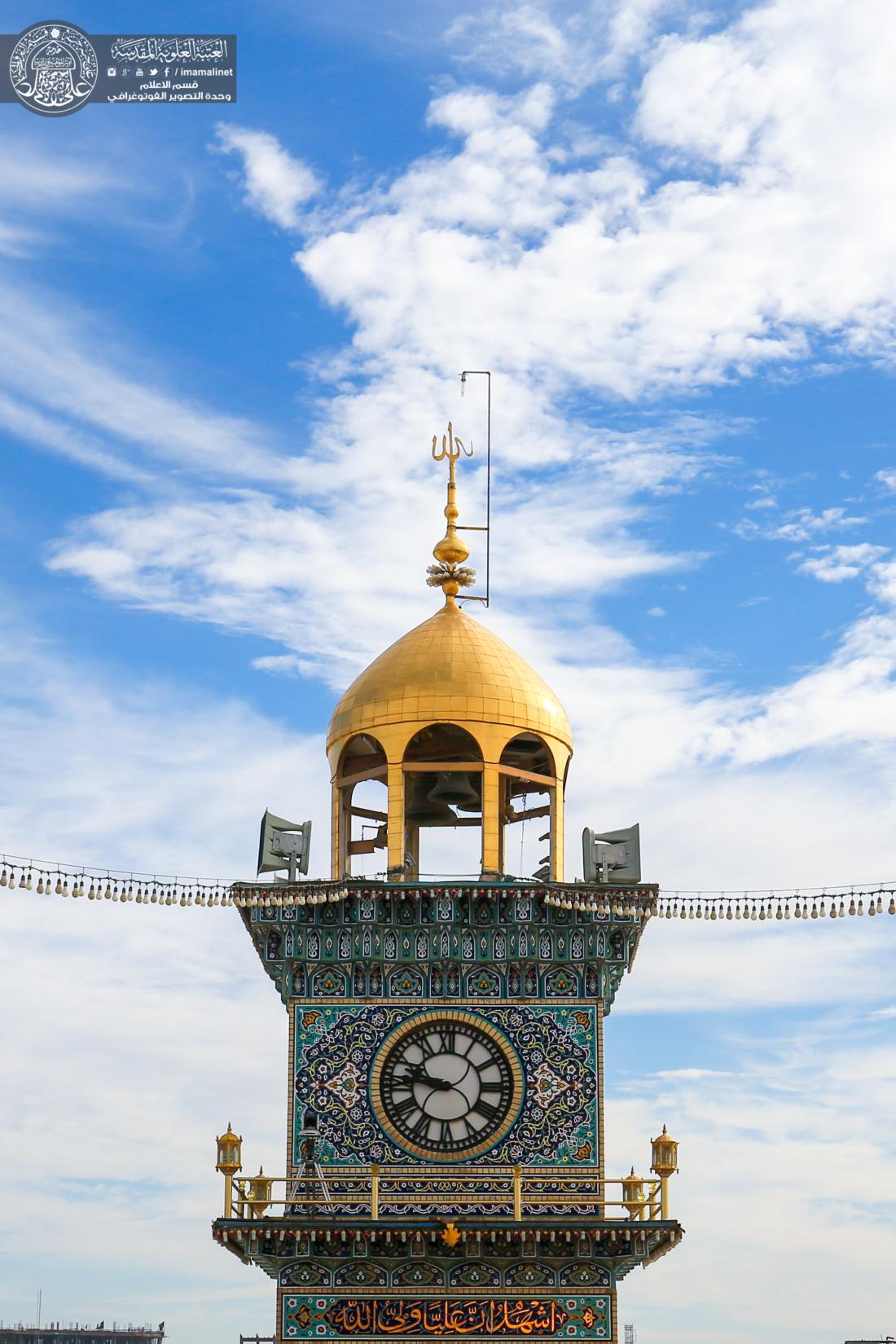 ساعة المأذنة في مرقد أمير المؤمنين ( عليه السلام ) من أحد المعالم التأريخية والأثرية  | 