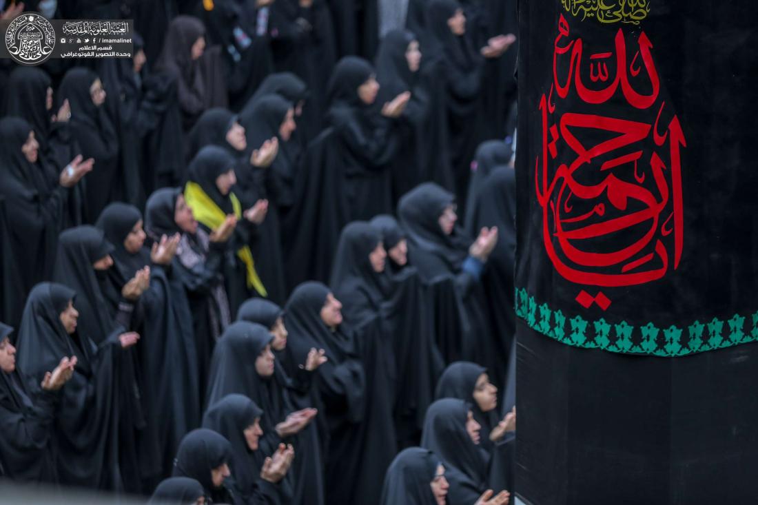معالم الحزن والسواد تنتشر في ارجاء الصحن الحيدري الشريف استعدادا للإستقبال ذكرى وفاة الرسول الاعظم (صل الله عليه واله وسلم ) | 