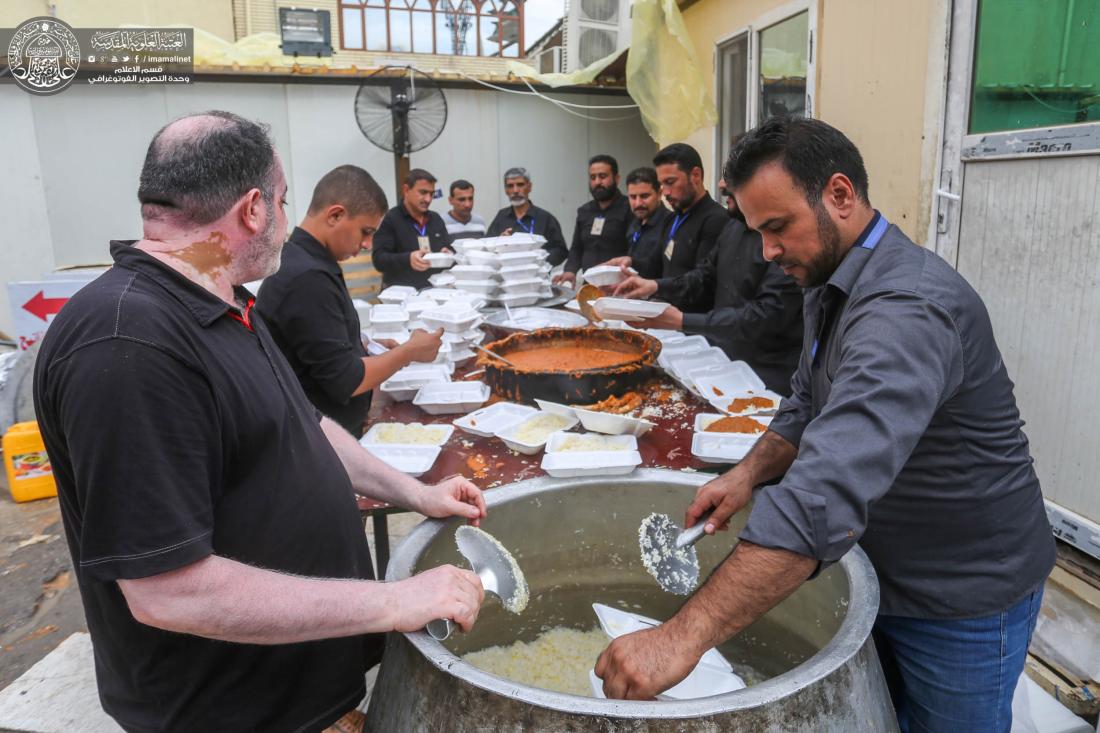 جهود كبيرة في خدمة الزائرين ومنتسبون واصلوا الليل بالنهار لاطعام الزائرين | 