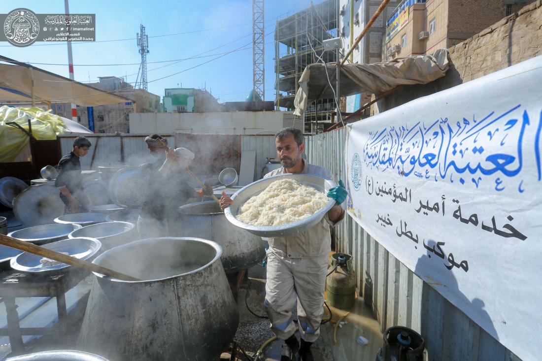 جهود كبيرة في خدمة الزائرين ومنتسبون واصلوا الليل بالنهار لاطعام الزائرين | 