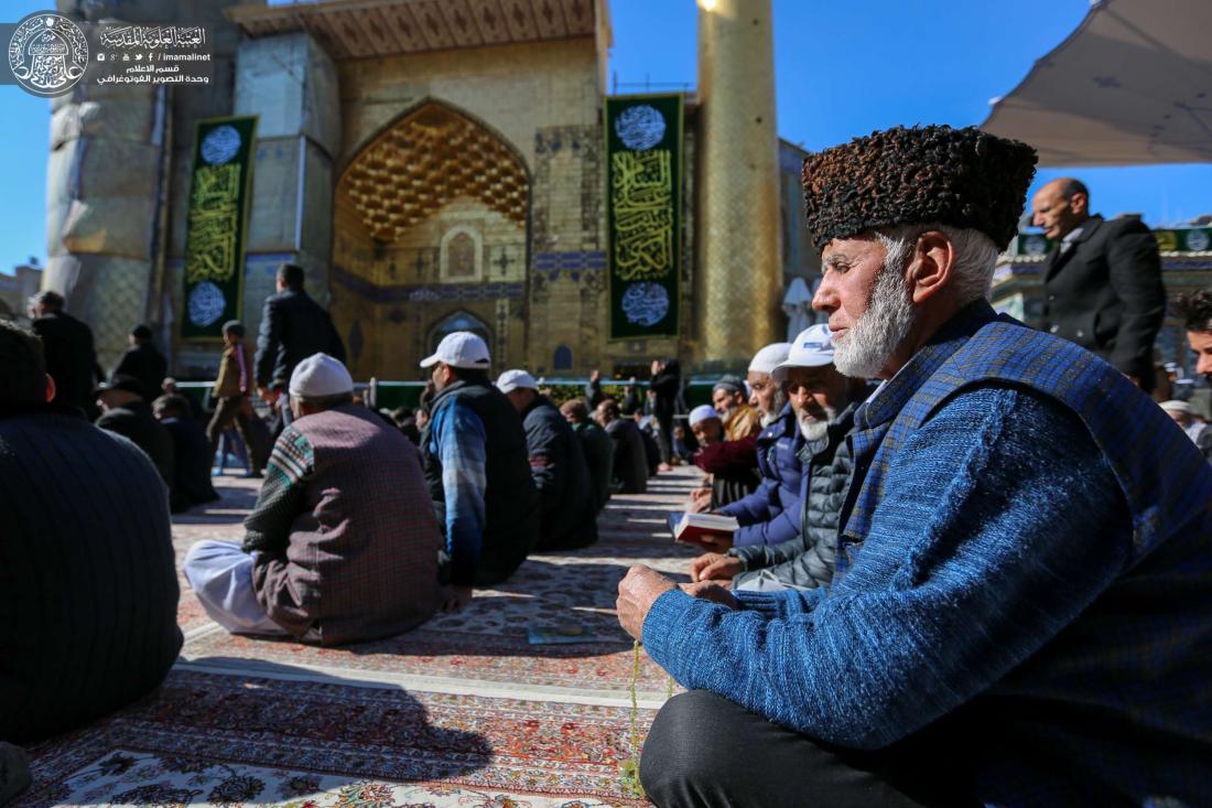 ألاجواء الايمانية هذا اليوم في الصحن الحيدري الشريف . | 