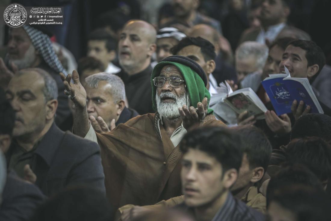 قراءة دعاء كميل بن زياد من داخل الحرم العلوي المطهر بمشاركة حشود الزائرين المبتهجين بولادة الامام علي (عليه السلام) | 