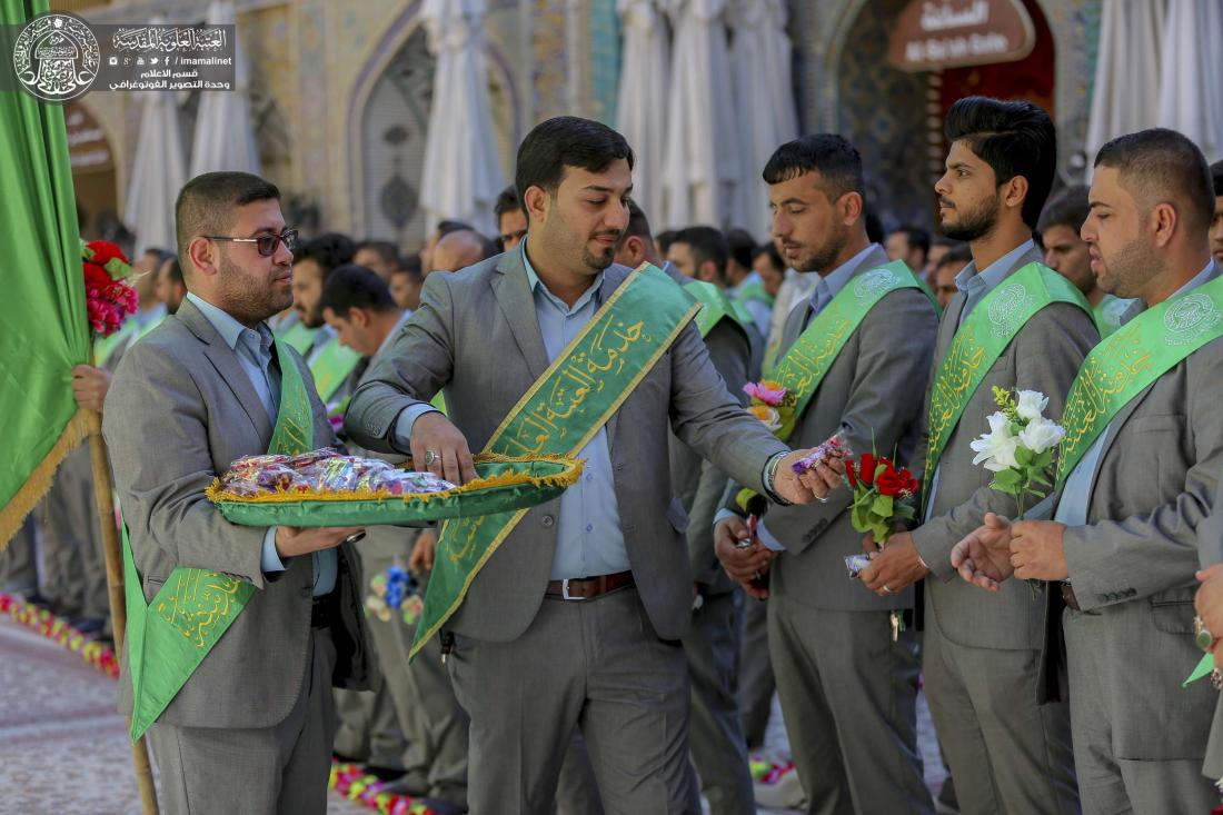 منتسبو العتبة العلوية المقدسة يحتفلون بذكرى الولادة الميمونة لمنقذ البشرية الإمام المنتظر(عجل الله تعالى فرجه الشريف) | 