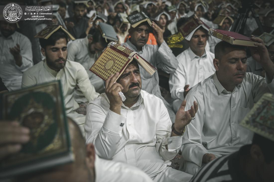 إنها الأيام المباركة التي فيها ليلة هي خير من ألف شهر. اجواء رفع المصاحف في الصحن الحيدري الشريف | 