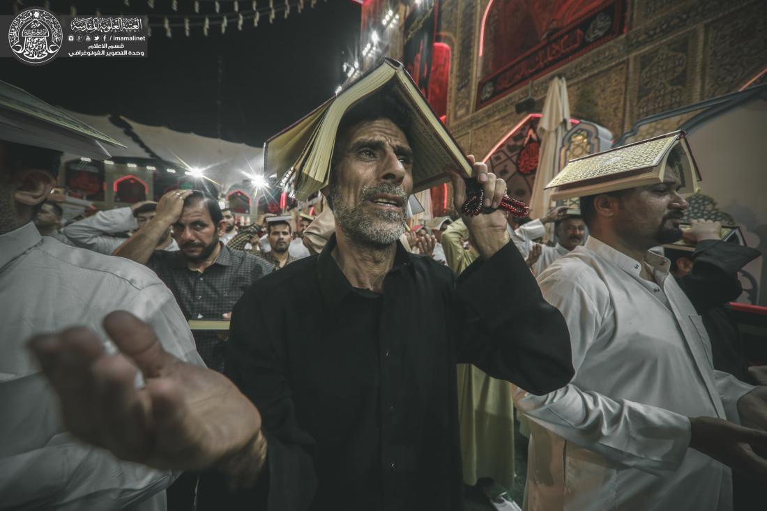 إنها الأيام المباركة التي فيها ليلة هي خير من ألف شهر. اجواء رفع المصاحف في الصحن الحيدري الشريف | 