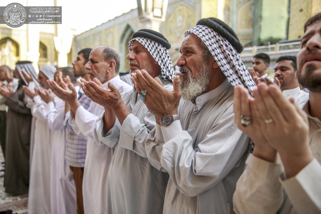 إقامة صلاة عيد الفطر المبارك في رحاب الصحن الحيدري الشريف  | 