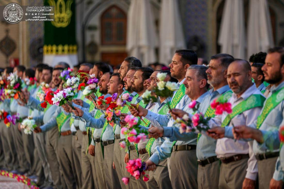 منتسبو العتبة العلوية المقدسة يحيون مناسبة ولادة انيس النفوس الامام الرضا (عليه السلام) في الصحن العلوي المطهر  | 