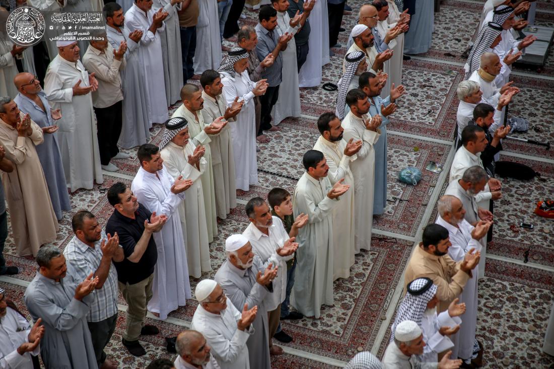 إقامة صلاة عيد الاضحى المبارك بجوار المولى امير المؤمنين (عليه السلام) . | 