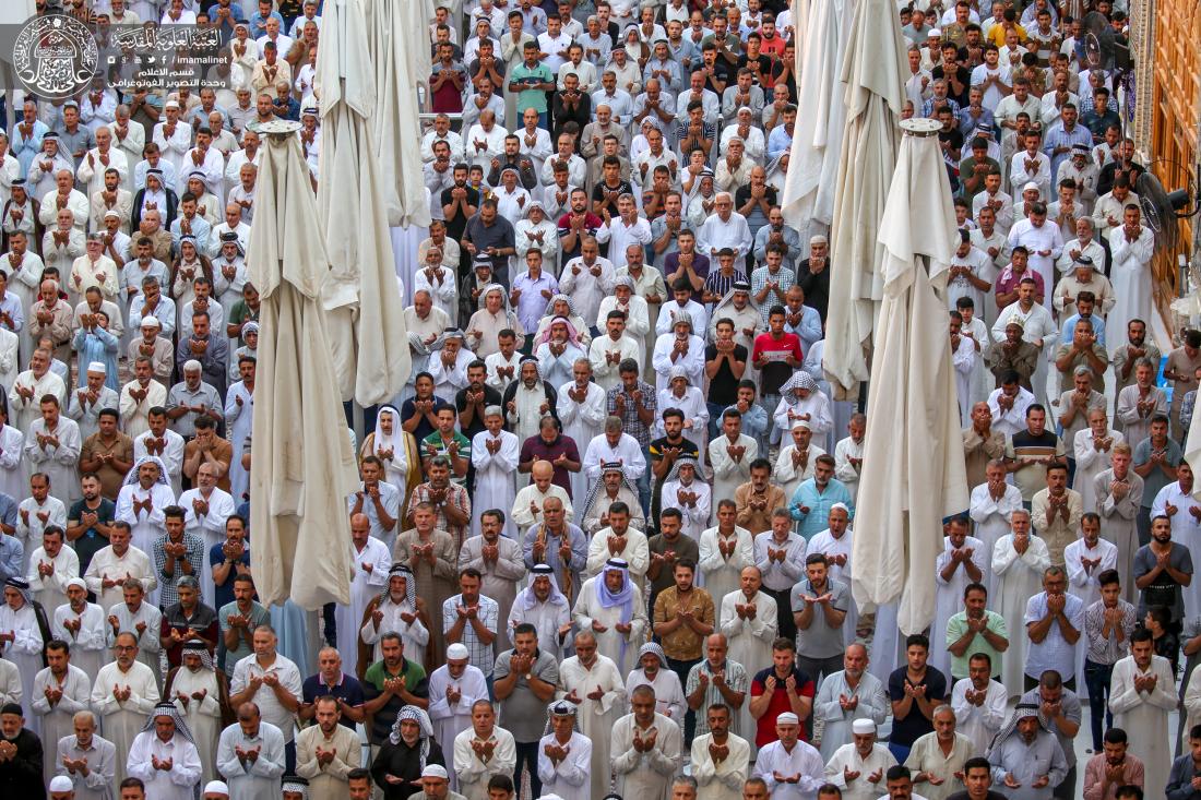 إقامة صلاة عيد الاضحى المبارك بجوار المولى امير المؤمنين (عليه السلام) . | 