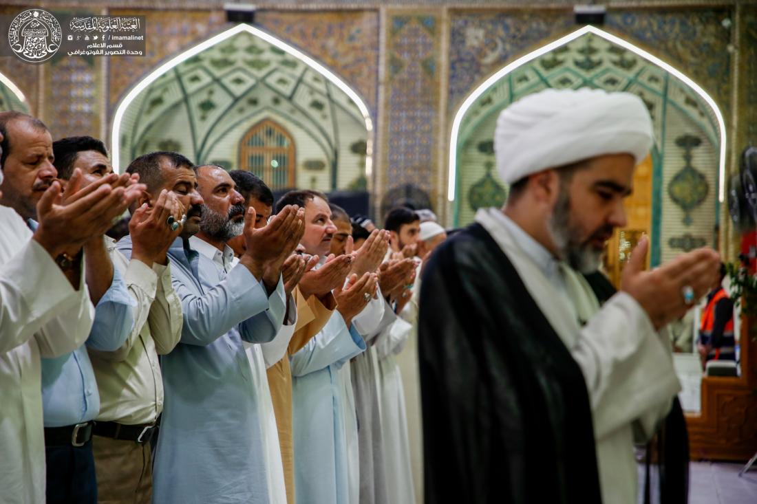 صلاة الجماعة في ليلة عيد الغدير الأغر مع حشود الملبين لنداء الولاء العلوي | 