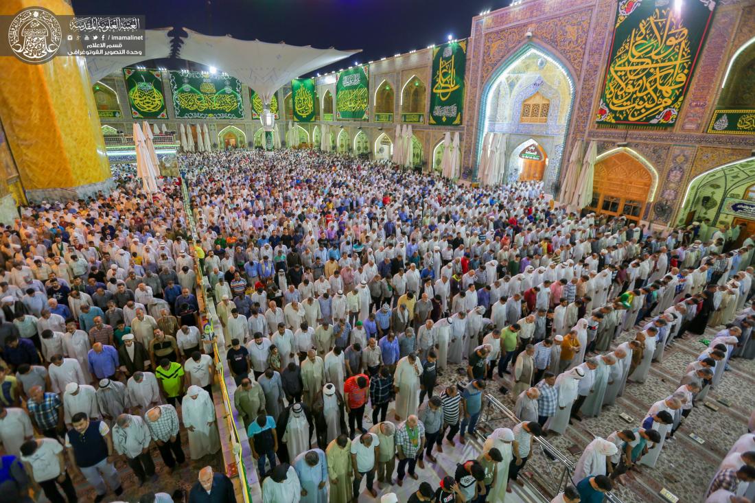 صلاة الجماعة في ليلة عيد الغدير الأغر مع حشود الملبين لنداء الولاء العلوي | 