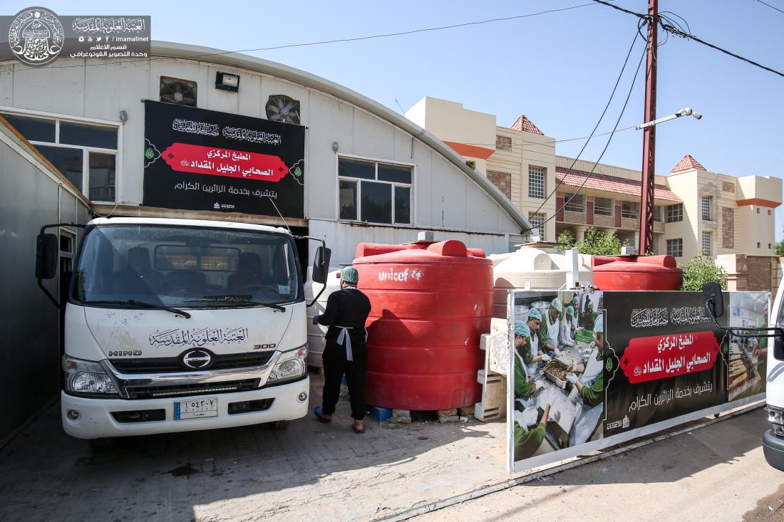 مضيف العتبة العلوية : توزيع الآلاف من الوجبات الغذائية يومياً لزائري الأربعين من خلال مواقع الضيافة التابعة للعتبة ومواقع الضيافة الساندة لها  | 