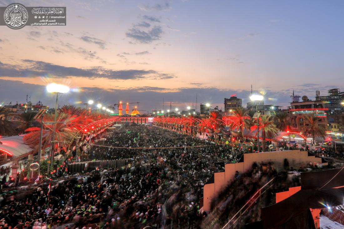 أجواء الحزن من كربلاء المقدسة في ليلة اربعين الإمام الحسين (عليه السلام ) . | 