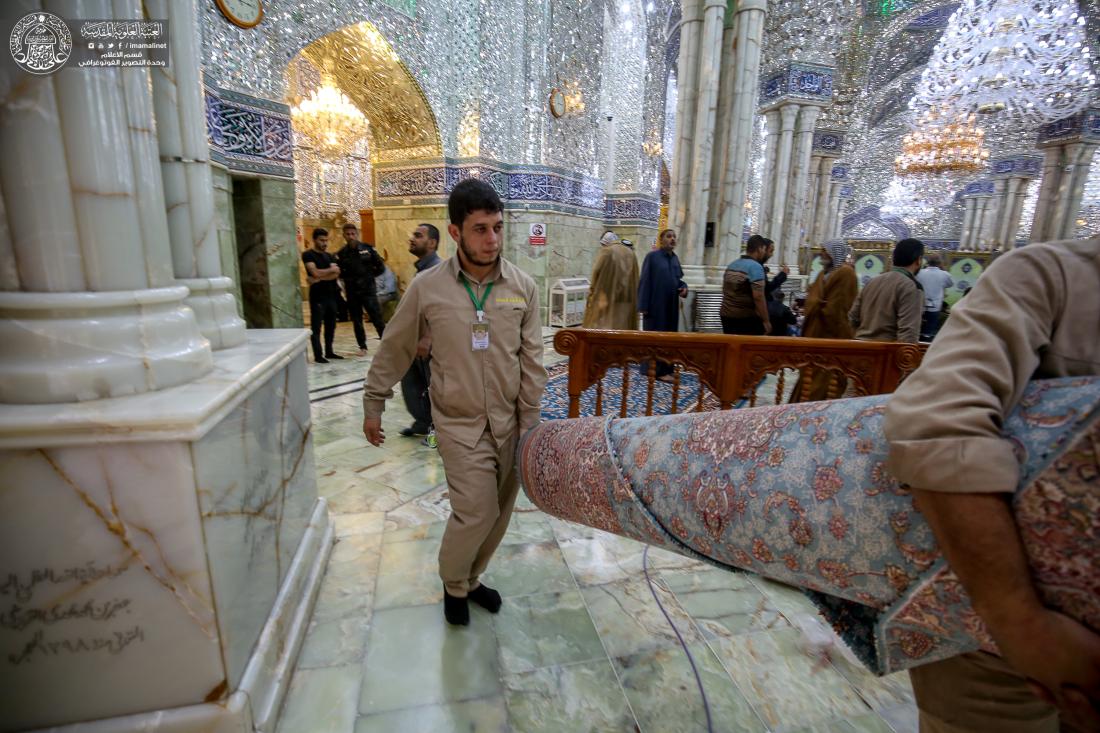 تيمناً بالمولد النبوي الكريم...إدارة العتبة العلوية المقدسة تفرش المرقد المطهر بأفخر أنواع السجاد وتفتتح أجهزة التعطير الالكترونية وقواطع الساتنلس ستيل | 